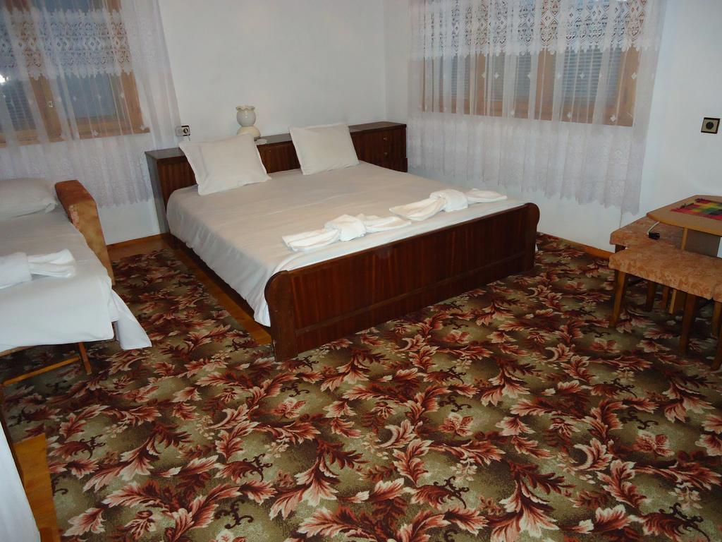 Guest House Ahp Mala Tsŭrkva Δωμάτιο φωτογραφία